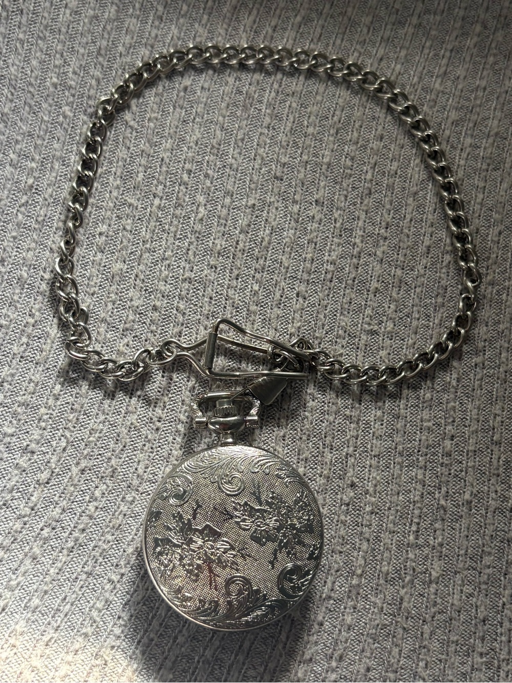 Vintage Hanslin silver tone floral round pocket watch-not sure if working